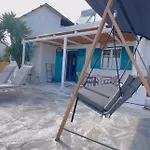 Unique Beachfront House - Private Garden *