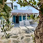 Unique Beachfront House - Private Garden