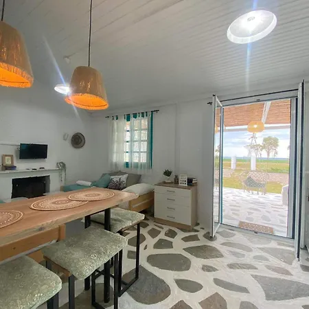 Unique Beachfront House - Private Garden *