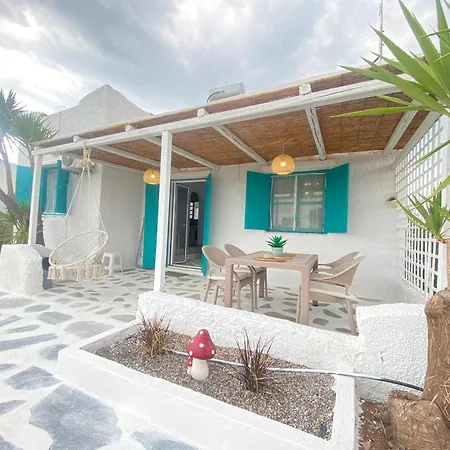 Unique Beachfront House - Private Garden *