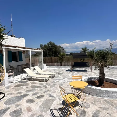 Unique Beachfront House - Private Garden Casa vacanze *
