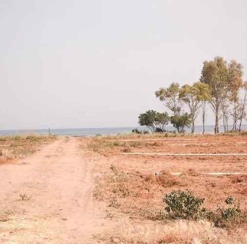 Casa de Férias Unique Beachfront House - Private Garden Analipsis (Messinia)