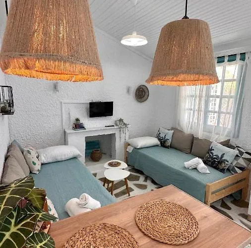 Unique Beachfront House - Private Garden *