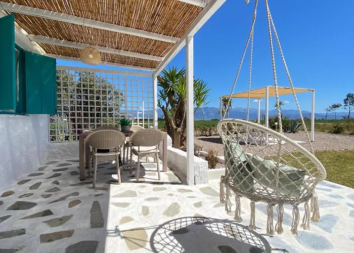 Unique Beachfront House - Private Garden * Analipsis (Messinia)