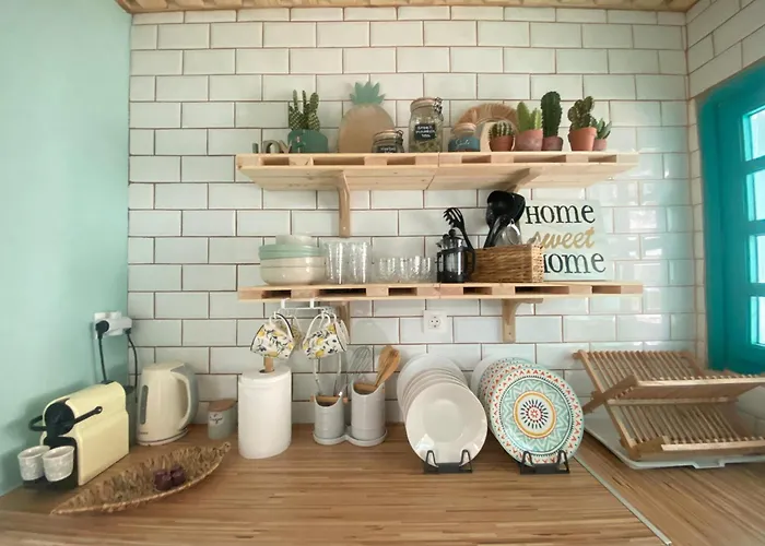 Casa de Férias Unique Beachfront House - Private Garden Analipsis (Messinia)