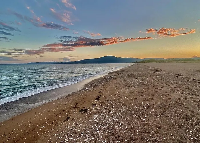 Unique Beachfront House - Private Garden Casa de Férias Analipsis (Messinia)